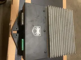 P04865994ae 1742 2004 Dodge Viper Convertible Oem Amp Amplifier
