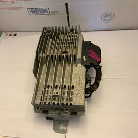 Audi 8j0-035-464-b 2008 2009 Tt / Quattro Stereo Amplifier With Mount Bracket 8j0035464b