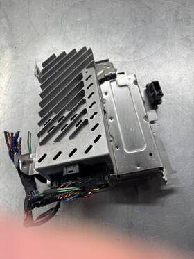 Bmw 65159353270 2016-2019 740i 750i Becker Audio System Amplifier With Bracket Oem