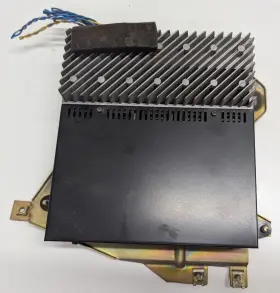 8360761 Bmw 88-95 E34 Radio Stereo Amp Amplifier