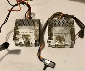 182670-1137 Bose 2pcs. 100w Amps Out Of Front Door 97 Cadillac Eldorado