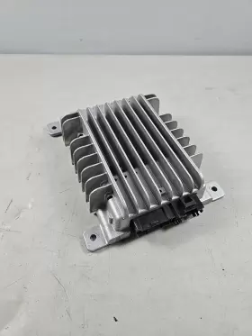 28060-ac300 Bose 2004-2006 Infiniti G35 G-35 Radio Stereo Audio Amplifier Amp