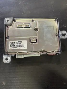 84370668 Chevrolet 18-22 Traverse Buick Enclave Radio Amplifier Amp Oem
