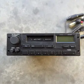 0247510 Clarion 1986 -1993 Saab 900 9000 Radio Cassette Tape Player Stereo Oem Turns On Has Code