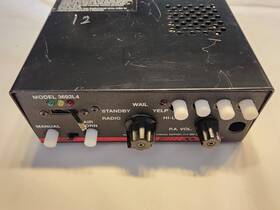 Code 3 3692l4 V-con Model Radio