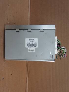 Dodge 77kick43 09 10 11 12 Ram 2500 Mopar Radio Stereo Audio Amplifier Amp