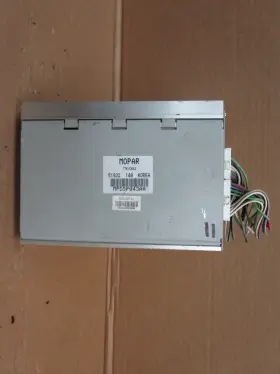 77kick43 Dodge 09 10 11 12 Ram 2500 Mopar Radio Stereo Audio Amplifier Amp