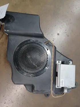 4672324ac Factory/oem 2008 Dodge Caliber Boston Subwoofer/amplifier Assembly