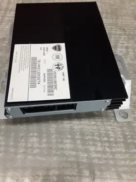 05091803ac Fiat 2013 500 Audio Amplifier