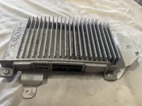 Dl3t-18t806-ae Ford 13-14 F150 Amplifier Used Tested
