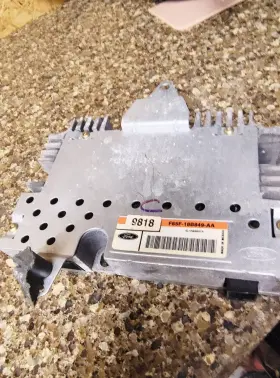 F65z-18b849-aa Ford Performance 9818 Radio Amplifier