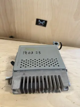 141001-82800101 Fujitsu 2002 Lexus Is300 Radio Stereo Amplifier Control Module Oem P/n 86280-53050