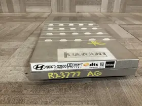 96370-d2500 Genesis 638-12953 2017-2019 G90 Amplifier Lh Quarter Panel Oem