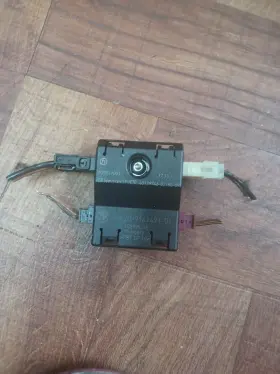 9141491 Genuine Oe Bmw Antenna Module Radio Booster Amplifier Trap 01 188995 10 6520 914149