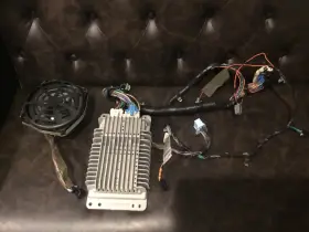 150154673 Gm 2003-2006 Chevy Tahoe Suburban Yukon Bose Amplifier With Subwoofer And Harness