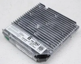 84817046 Gmc Oem Acadia Amplifier