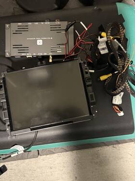 Harman Kardon 68224525ab 2013 Dodge Viper Radio Stereo 8.4 Inch Screen 68190240af Uconnect Ra4 / Vp4
