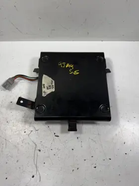 39186-sm4-v01 Honda 92-93 Accord 4door Se Amplifier With Bracket Oem