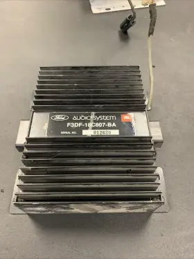 F3df-18c807-ba Jbl 1993-1995 Ford Taurus Sho Amplifier Oem