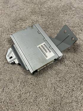Jeep 05035129ae 2005 Grand Cherokee Wk Used Oem Rear Amplifier Tested In Working Condition