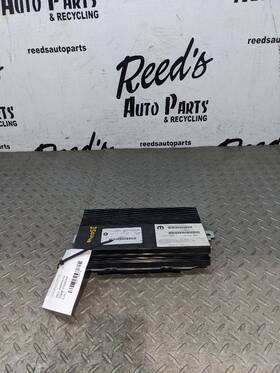 Jeep 661.am8515 2015-2017 Cherokee Radio Audio Stereo Amplifier Amp Oem 68200272ab 1169674