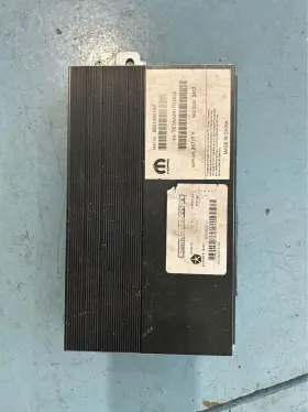 68310851aa Jeep 2018-2019 Cherokee Oem Amplifier Id