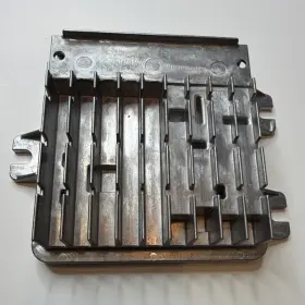 P04672 Jeep 868ah 2022-2025 Grand Cherokee Alpine Amplifier Oem Radio With Bracket