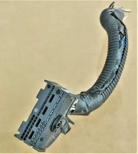 Xqk100300 Land Rover Harman Kardon Harness For Freelander Oem Amp. / Amplifier