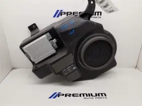 661.fd2m10 Lincoln 2010 Mkt Factory Sub And Amplifier