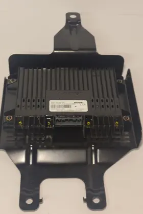 3m81-18t806-ba Mazda 6 Radio Audio Amplifier Amp With Bracket Oem Ns51276