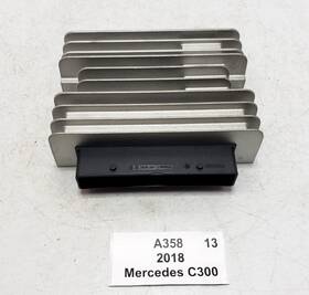 Mercedes-benz 2059002129 2015-2021 Oem C300 A205 Audio Sound System Amplifier Harman
