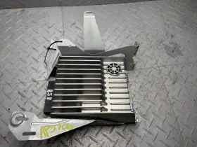 82263406 Mercedes-benz 2008-2009 C-class C63 Trunk Mounted A/v Amplifier P/n