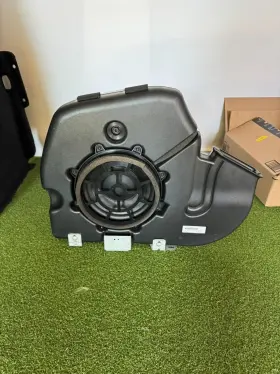 A2228205803 Mercedes-benz Oem Burmester Sub& Amp W222 S-class And Maybach
