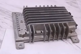 28060-cd400 Nissan 03-04 350z Coupe Bose Amp Audio Sound System Stedeo Amplifier Oem