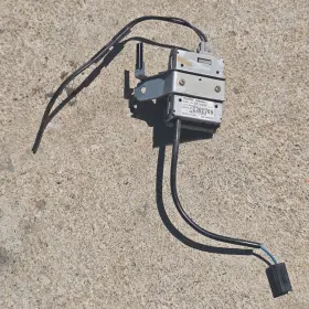 28231-ea000 Nissan 2006 Pathfinder Radio Antenna Signal Amplifier Module Oem 28231ea000 Used