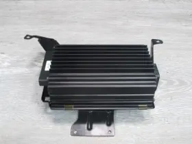 99664525501 Porsche 2003-2004 911 996 Bose Audio System Amplifier Amp W Bracket