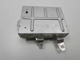 1507152-01-b Tesla Model Y Premium Audio System Amplifier Oem Damage