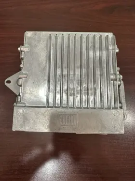 86280-0e300 Toyota 2025 Highlander Oem Jbl Amplifier