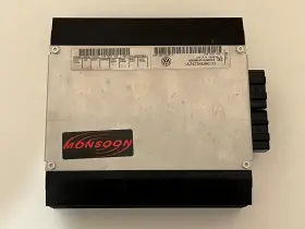 1y0035456c Volkswagen Beetle Monsoon Amplifier Oem