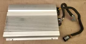 3533798 Volvo 1998-2004 C70 Oem Premium Stereo Radio Audio Amp Amplifier Unit