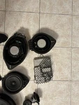 2022-2025 Sierra Silverado Bose Radio Amplifier 85573323 And 6 Speakers Used. Price: $500.00.